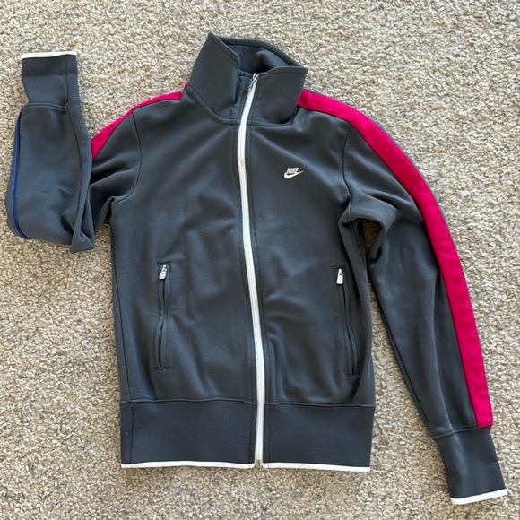 Nike Sweaters - Woman’s Nike Sweater